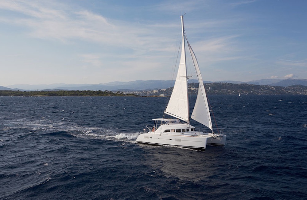 Bareboat Catamaran Lagoon 380