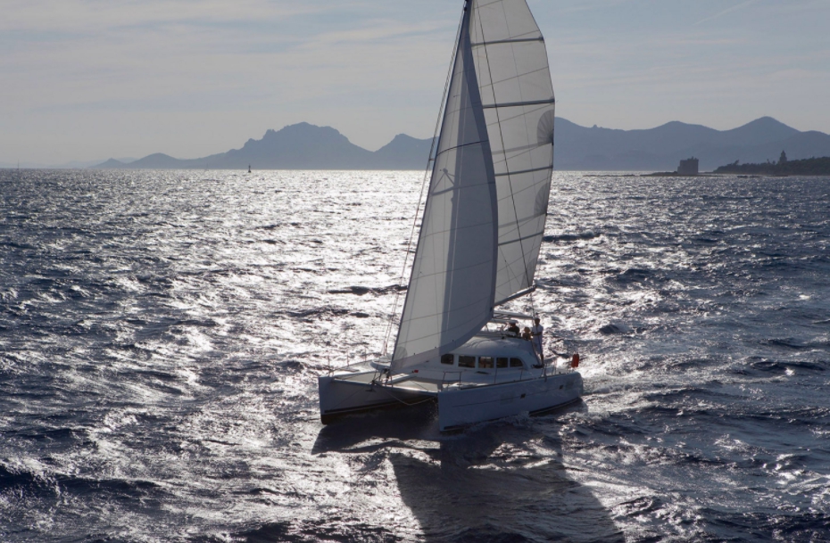 Bareboat Catamaran Lagoon 380 (2018)