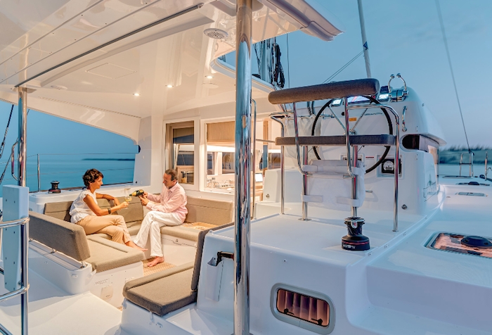 Bareboat Catamaran Lagoon 39 photo 5