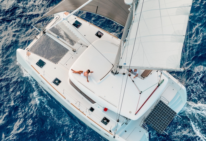 Bareboat Catamaran Lagoon 39 photo 3