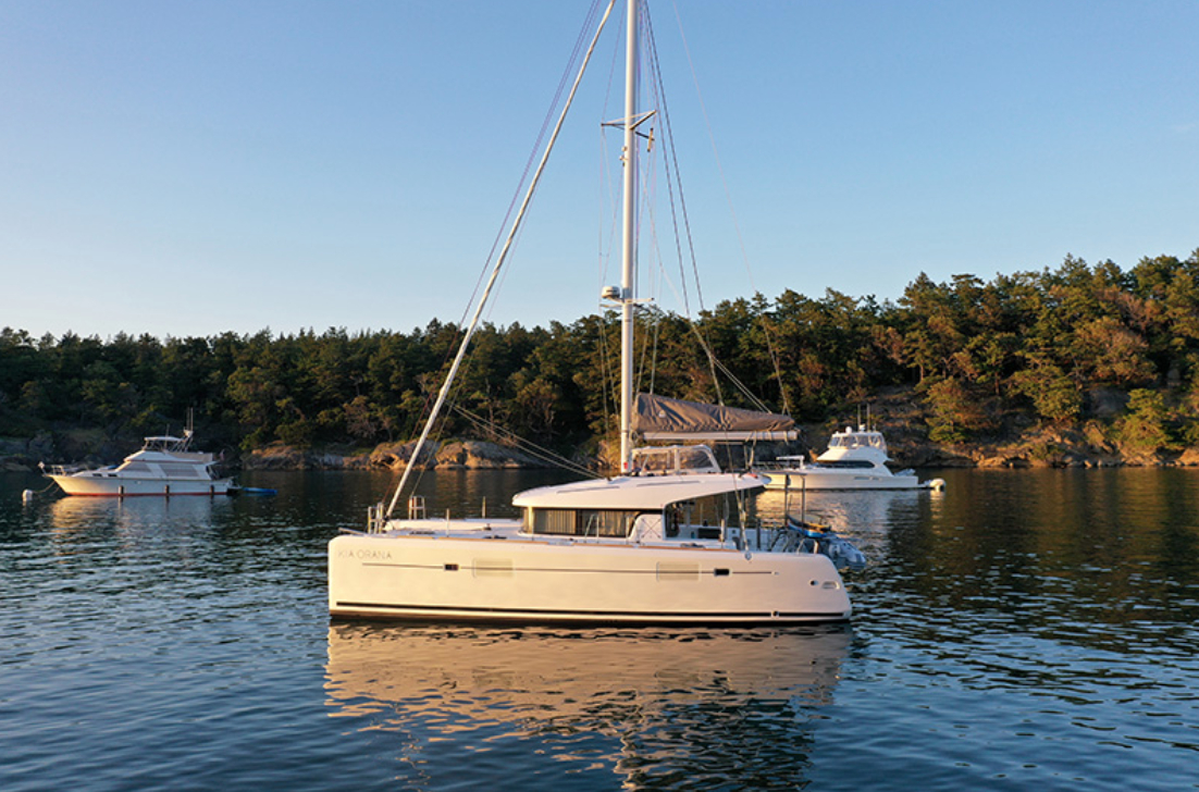 Bareboat Catamaran Lagoon 39 photo 5