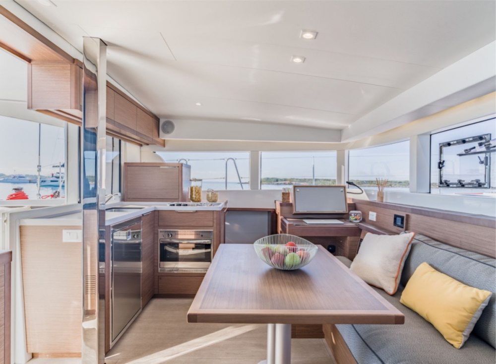 Bareboat Catamaran Lady Gaby photo 3