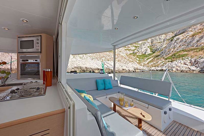 Bareboat Catamaran Lagoon 400 (2012) photo 5