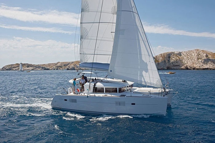 Bareboat Catamaran Lagoon 400 (2010) photo 5