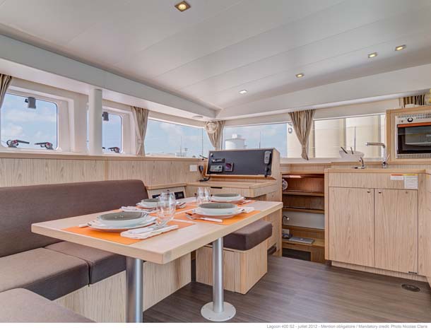 Bareboat Catamaran Andante photo 4