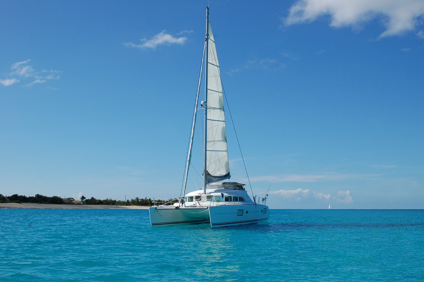 Bareboat Catamaran Lagoon 410