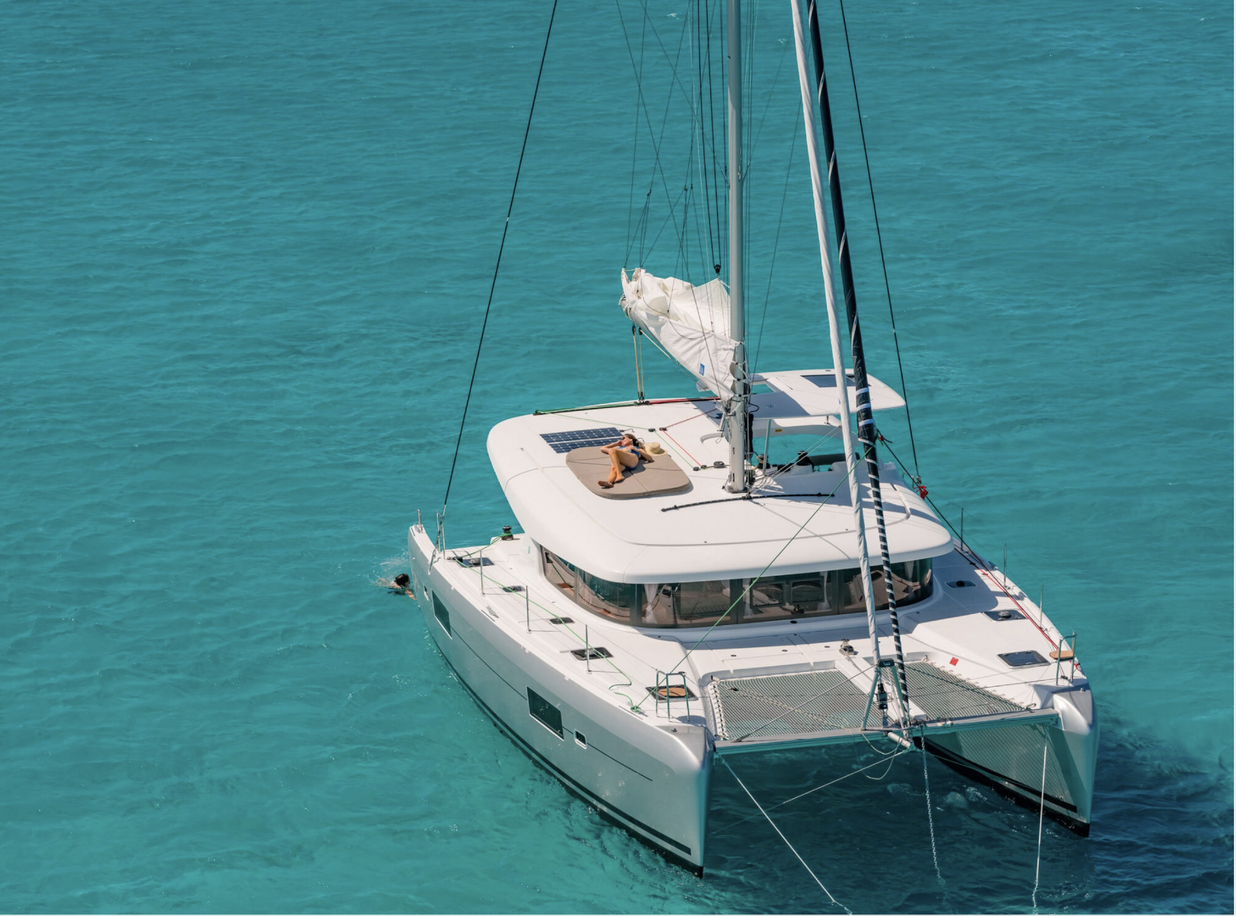 Bareboat Catamaran Lagoon 42 photo 8