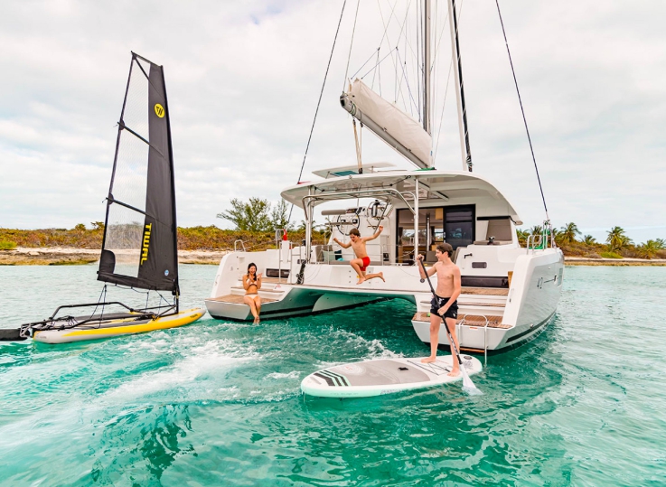 Bareboat Catamaran MARALYN photo 5