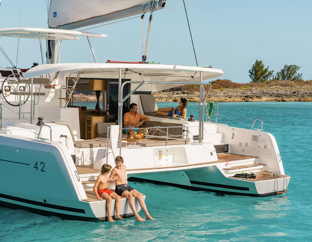 Bareboat Catamaran Lagoon 42 photo 3