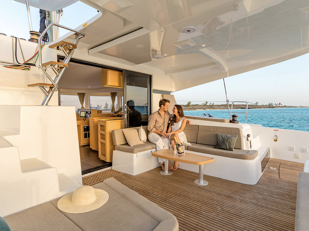 Bareboat Catamaran Lagoon 42 photo 6