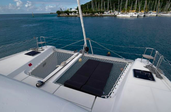 Bareboat Catamaran Lagoon 42 photo 3