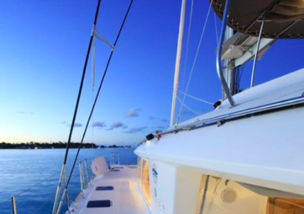 Bareboat Catamaran Lagoon 42 photo 5