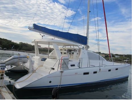 Bareboat Catamaran Lagoon 430