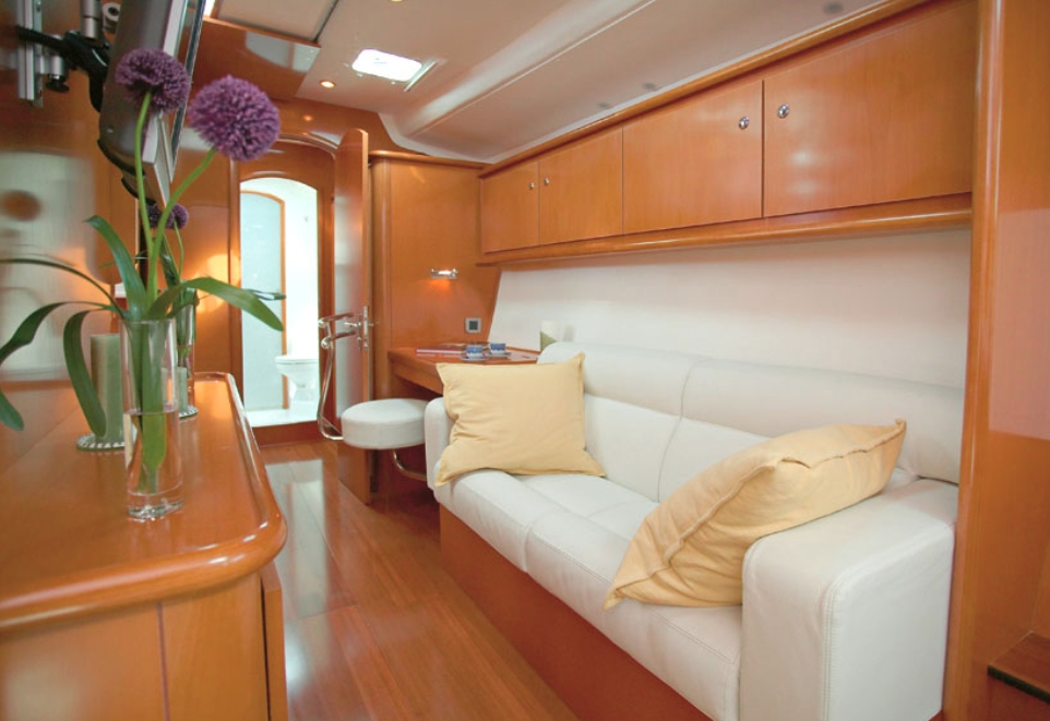 Bareboat Catamaran Lagoon 440 photo 8