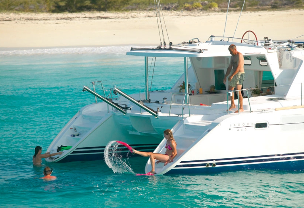 Bareboat Catamaran Lagoon 440 photo 4