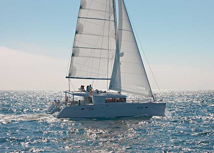 Bareboat Catamaran Lagoon 450 with watermaker & A/C