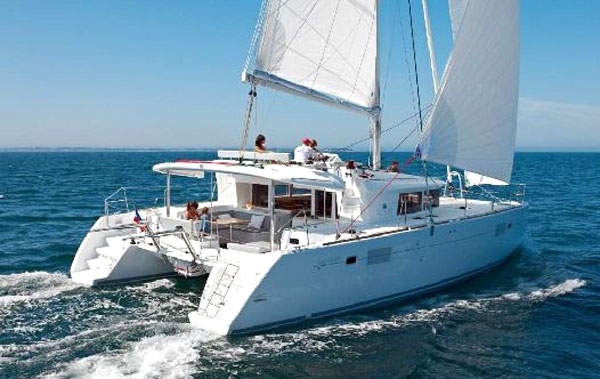 Bareboat Catamaran Lagoon 450