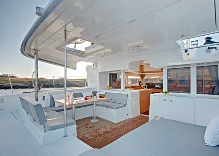 Bareboat Catamaran Lagoon 450 (2014SH) photo 5