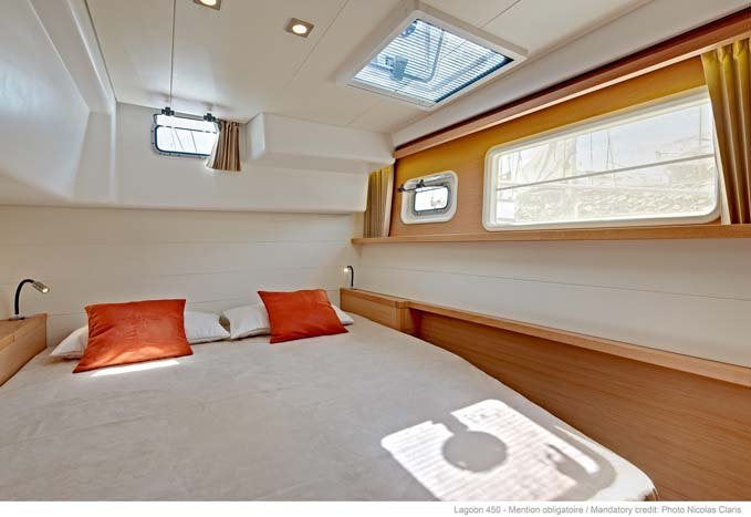 Bareboat Catamaran Halia photo 4