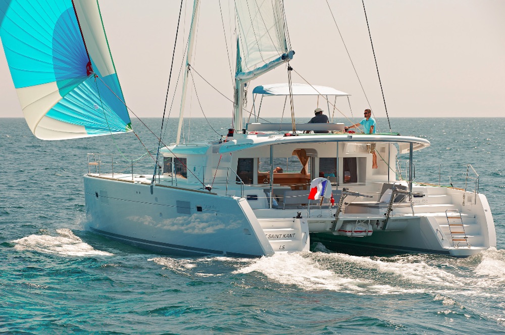 Bareboat Catamaran Lagoon 450F photo 3