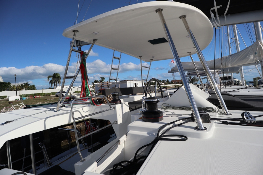 Bareboat Catamaran Galaxy photo 4