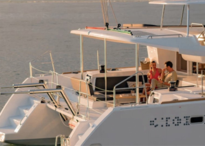 Bareboat Catamaran Lagoon 450 Sportop photo 3