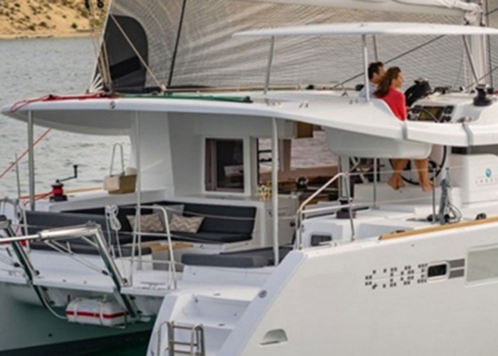 Bareboat Catamaran Lagoon 450 Sportop photo 4