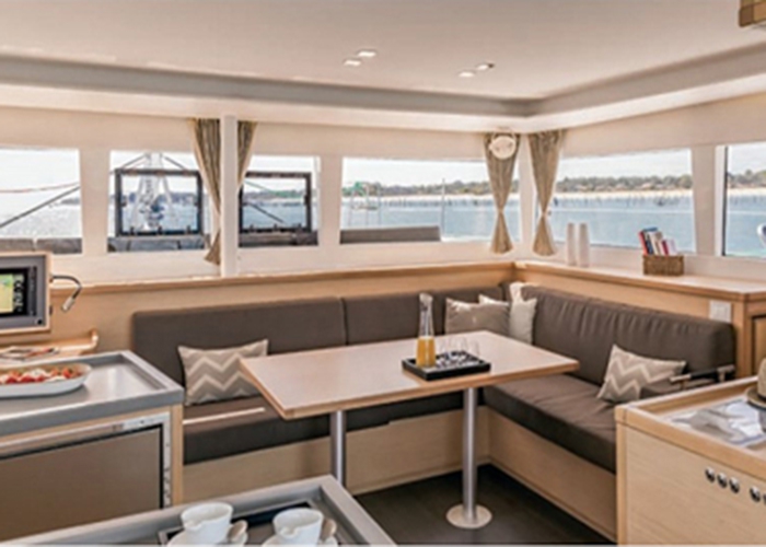 Bareboat Catamaran Lagoon 450 Sportop photo 5