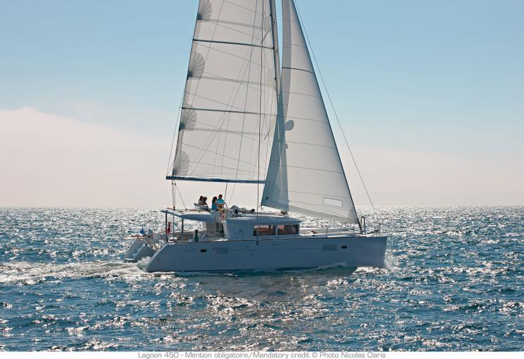 Bareboat Catamaran Lagoon 450 F photo 5