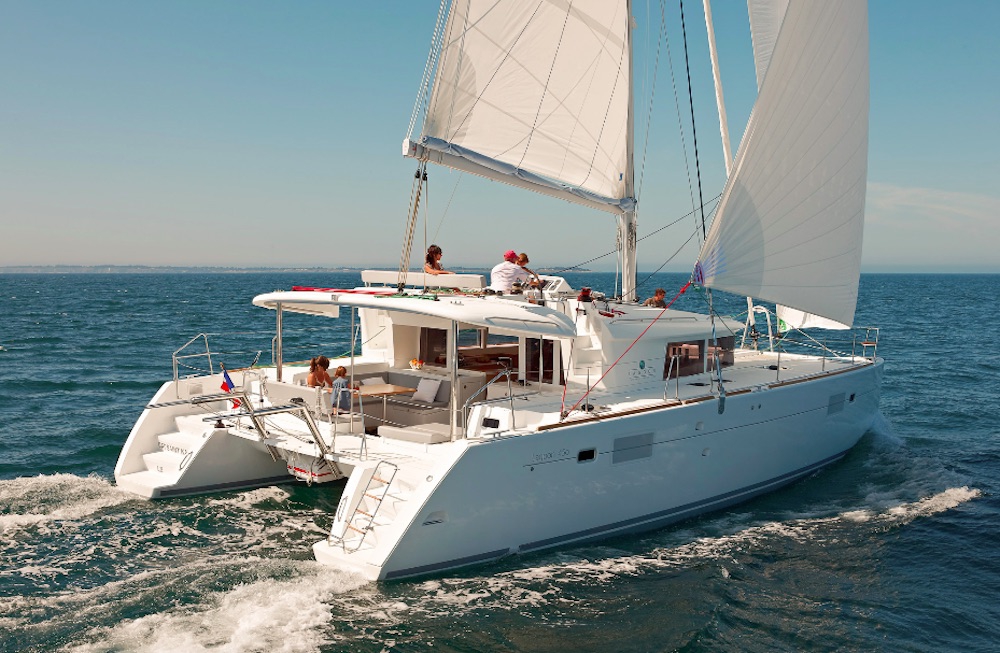 Bareboat Catamaran Lagoon 450 F Luxe