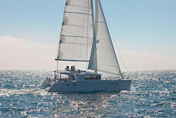Bareboat Catamaran Lagoon 450 Luxe