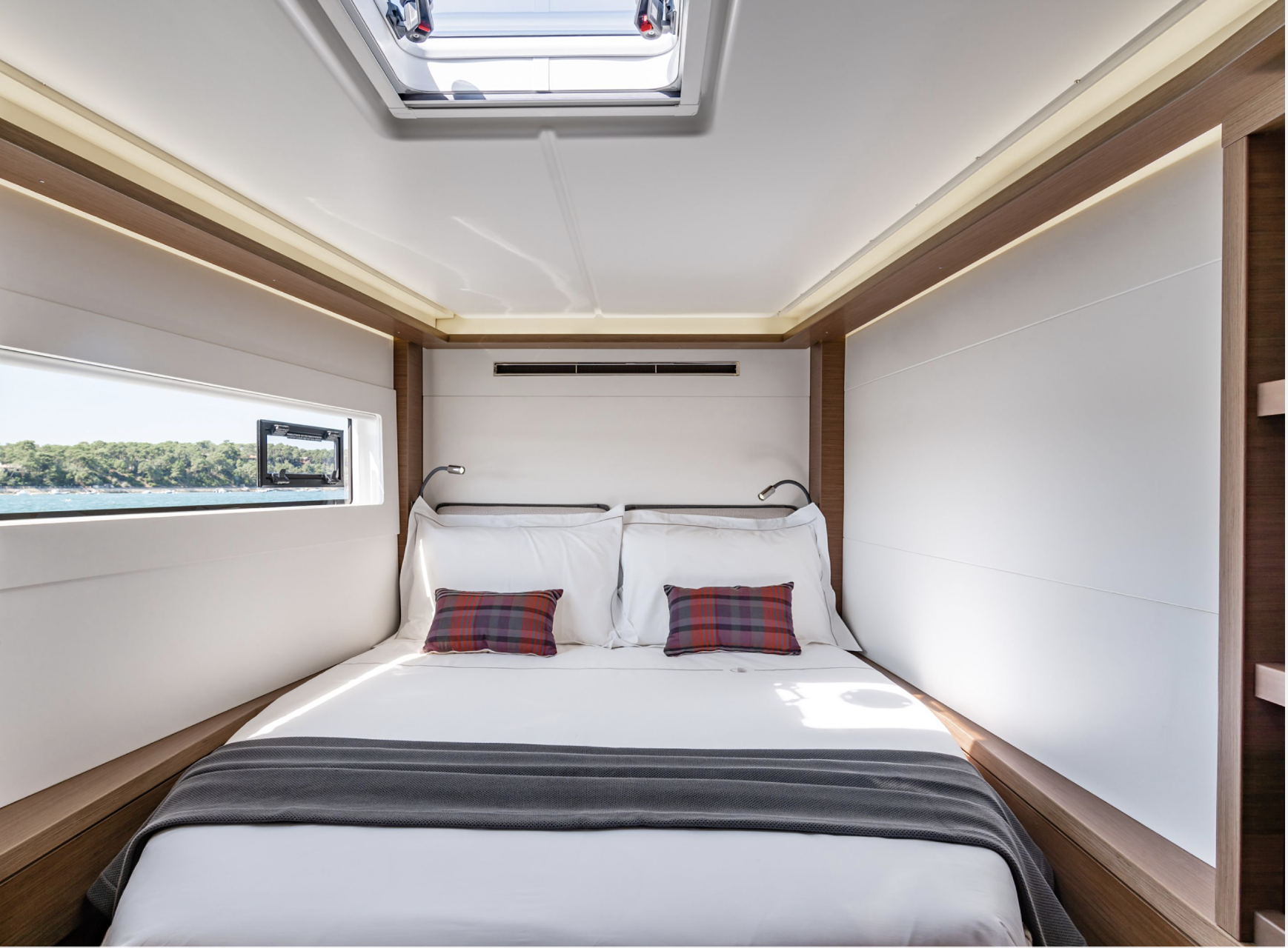 Bareboat Catamaran Lagoon 46 photo 8