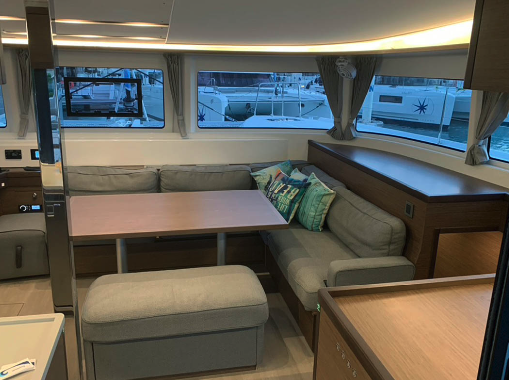 Bareboat Catamaran Lagoon 46 photo 4