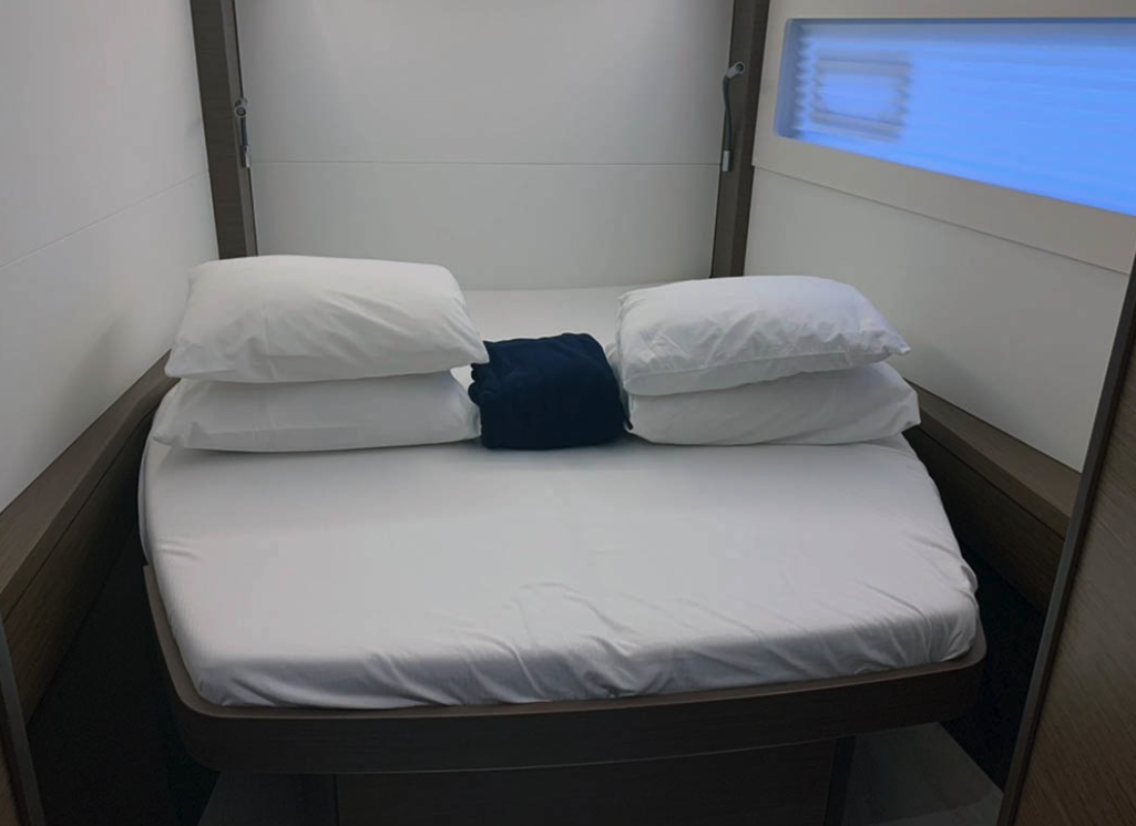 Bareboat Catamaran Lagoon 46 photo 5