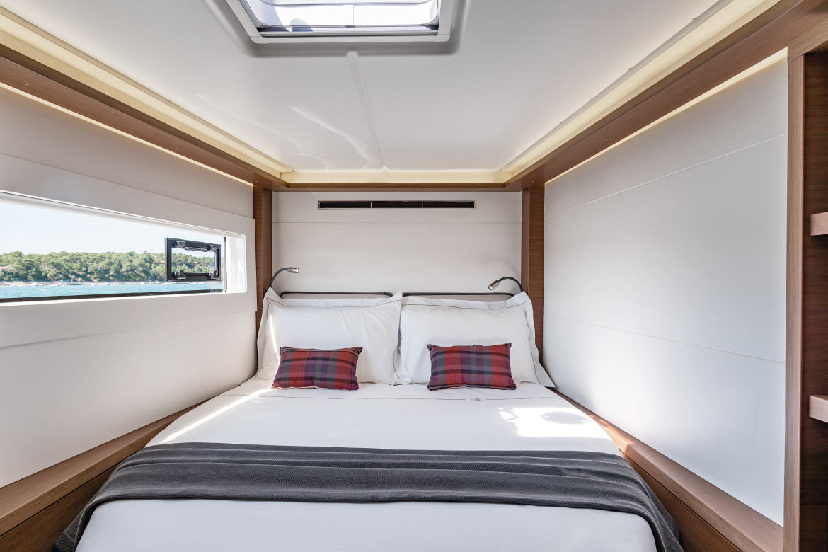 Bareboat Catamaran Lagoon 46 photo 7