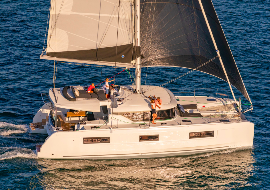 Bareboat Catamaran Lagoon 46