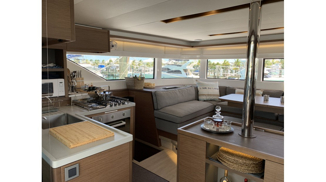 Bareboat Catamaran Lagoon 50 photo 8