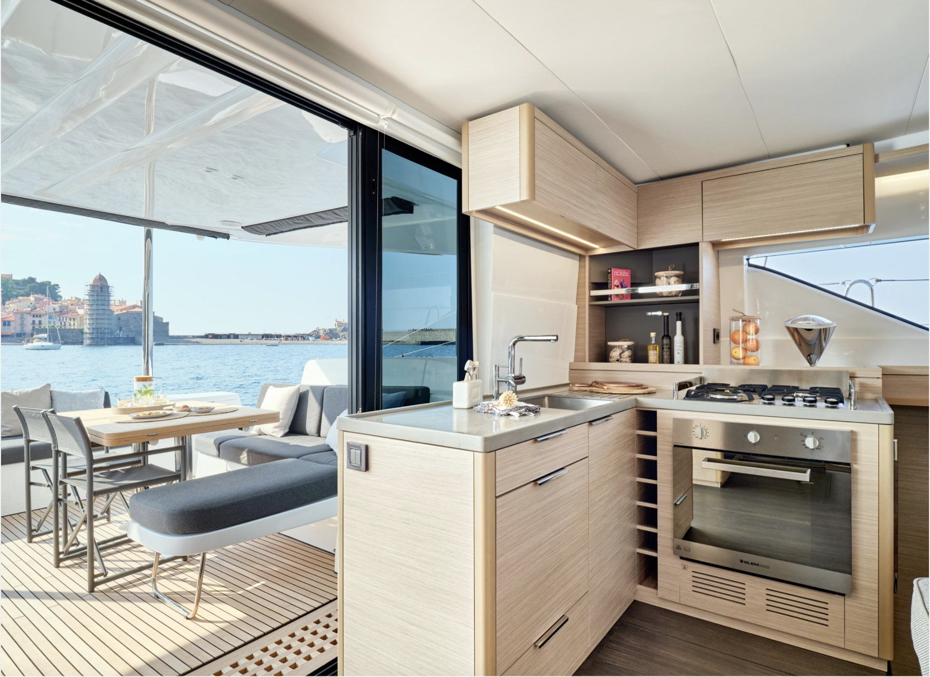 Bareboat Catamaran Lagoon 51 photo 6