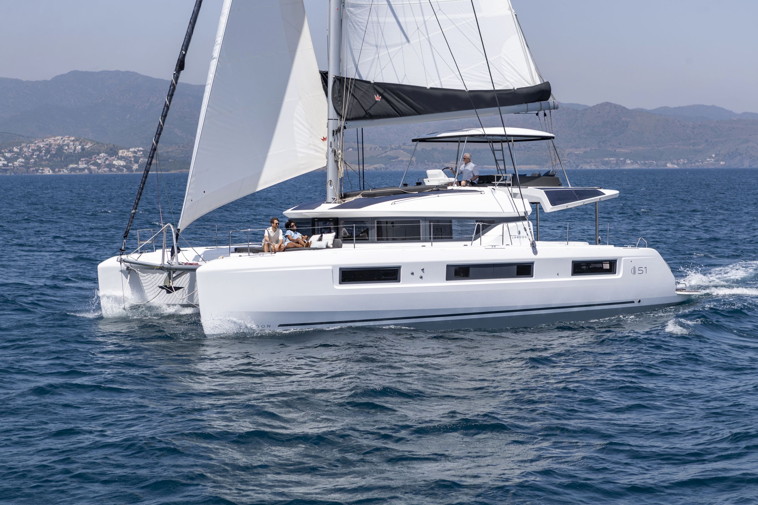 Bareboat Catamaran NEGRONI photo 3