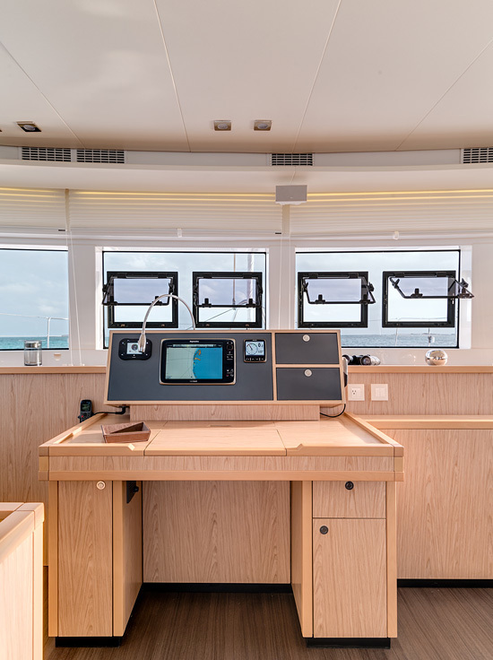 Bareboat Catamaran GULL photo 6