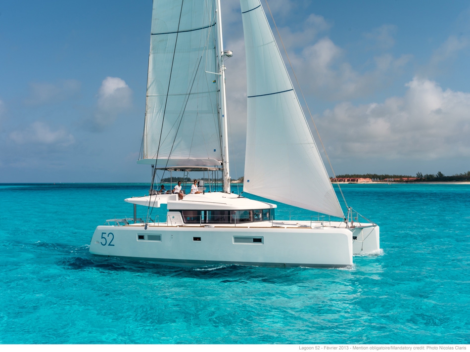 Bareboat Catamaran Lagoon 52
