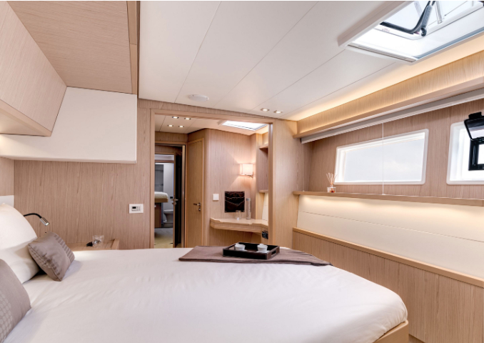 Bareboat Catamaran Lagoon 52 photo 3