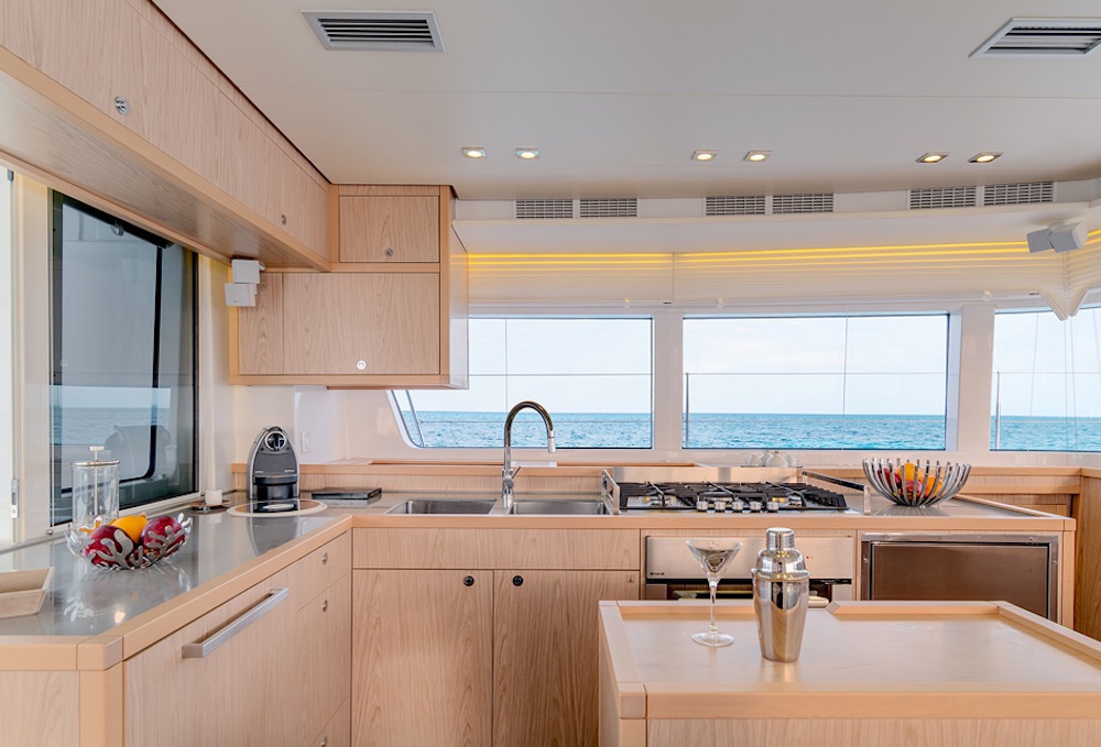 Bareboat Catamaran Lagoon 52 photo 4