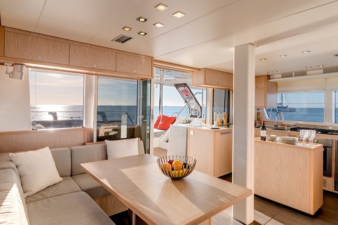 Bareboat Catamaran LAGOON 52 photo 6