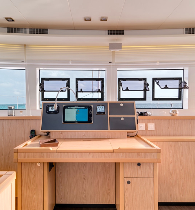 Bareboat Catamaran Lagoon 52 photo 6