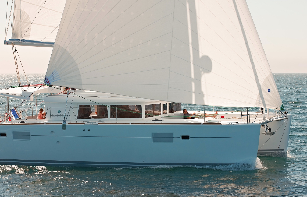Bareboat Catamaran LAGOON 450