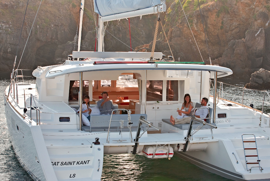 Bareboat Catamaran LAGOON 450 photo 6