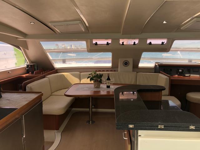 Bareboat Catamaran LANNA -LEOPARD 46 photo 4