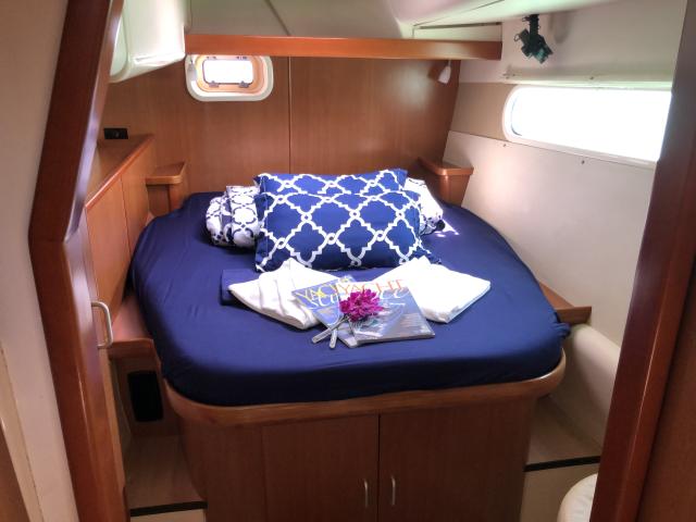 Bareboat Catamaran LANNA -LEOPARD 46 photo 5