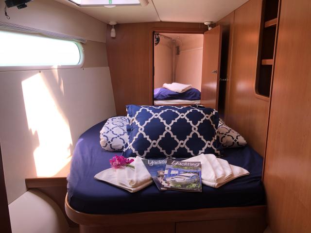 Bareboat Catamaran LANNA -LEOPARD 46 photo 6